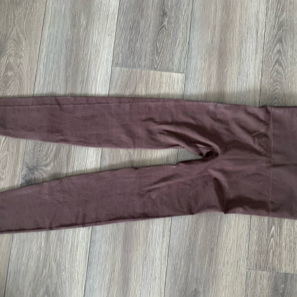 Babaton legging Ribbed High Rise Legging Toghts - Picture 3 of 6